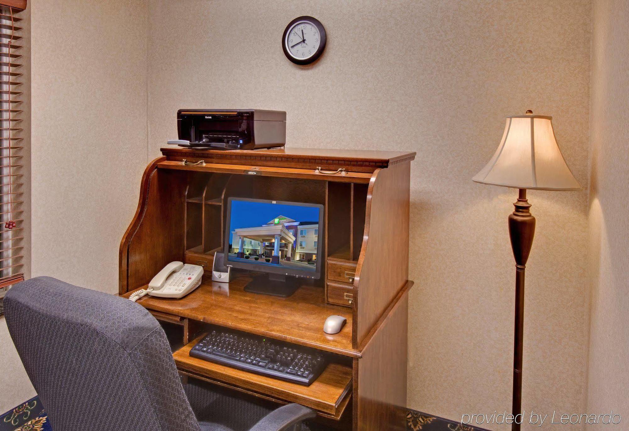 Holiday Inn Express & Suites - Dickinson By Ihg Instalações foto