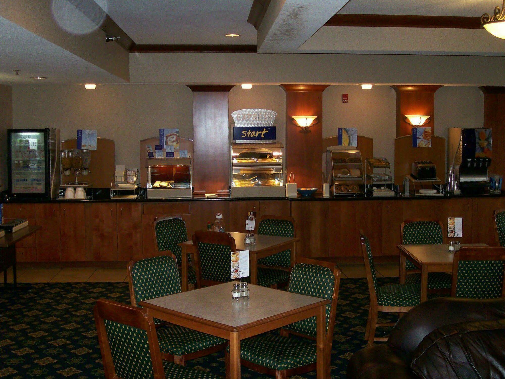 Holiday Inn Express & Suites - Dickinson By Ihg Restaurante foto